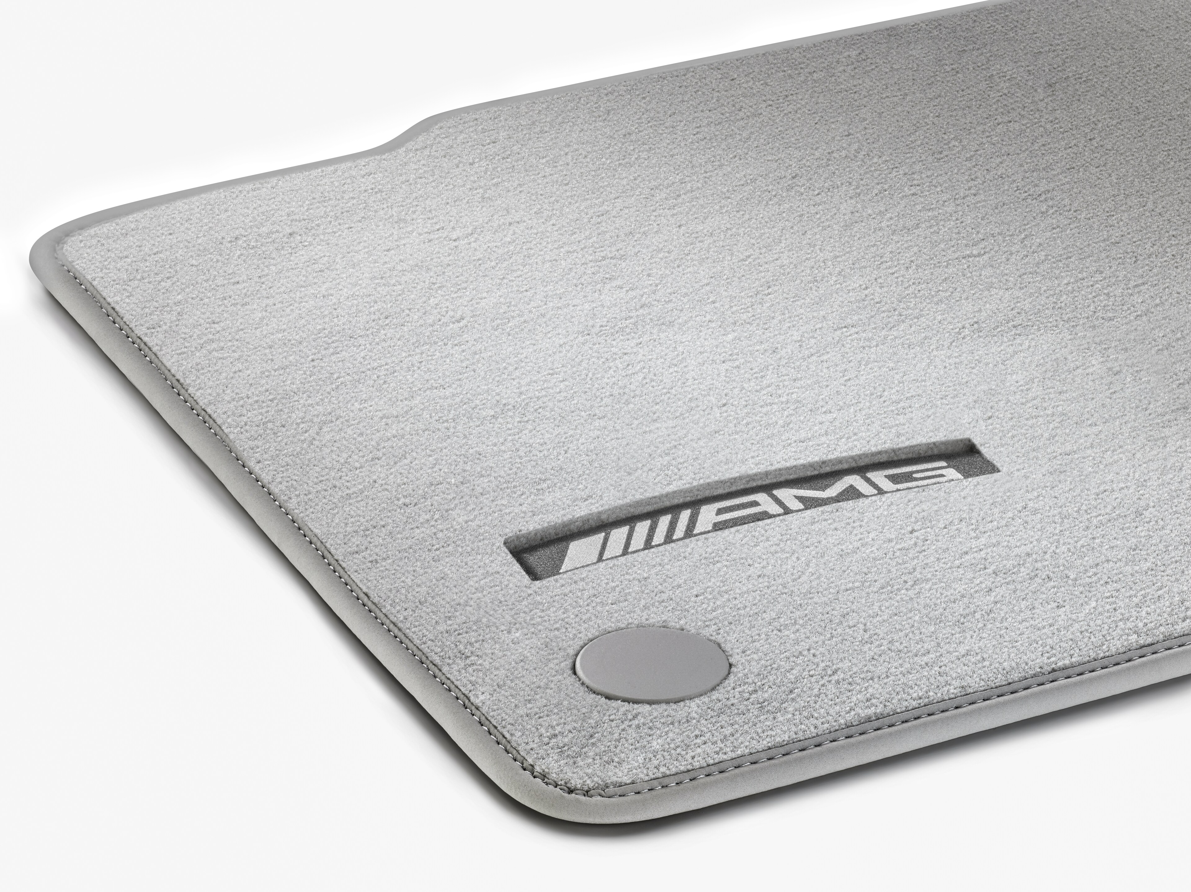 Tappetini in velours AMG, Set, 4 pezzi, con codice 223 - RL, Bianco digitale