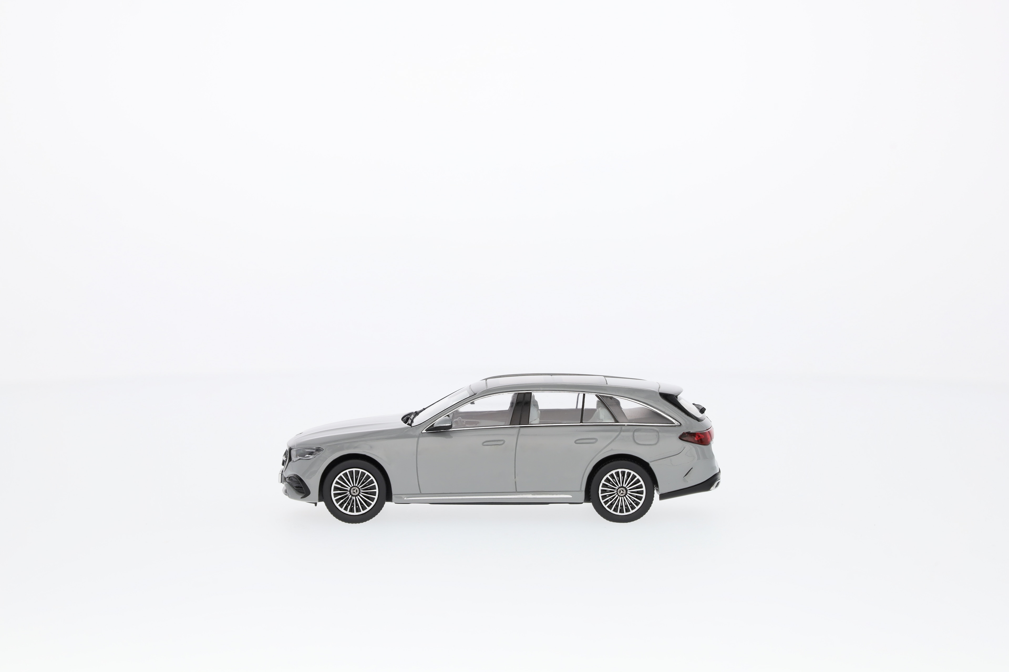 Classe E, Station-wagon, AMG Line, S214 - Grigio Alpi standard MANUFAKTUR, iScale, 1:43