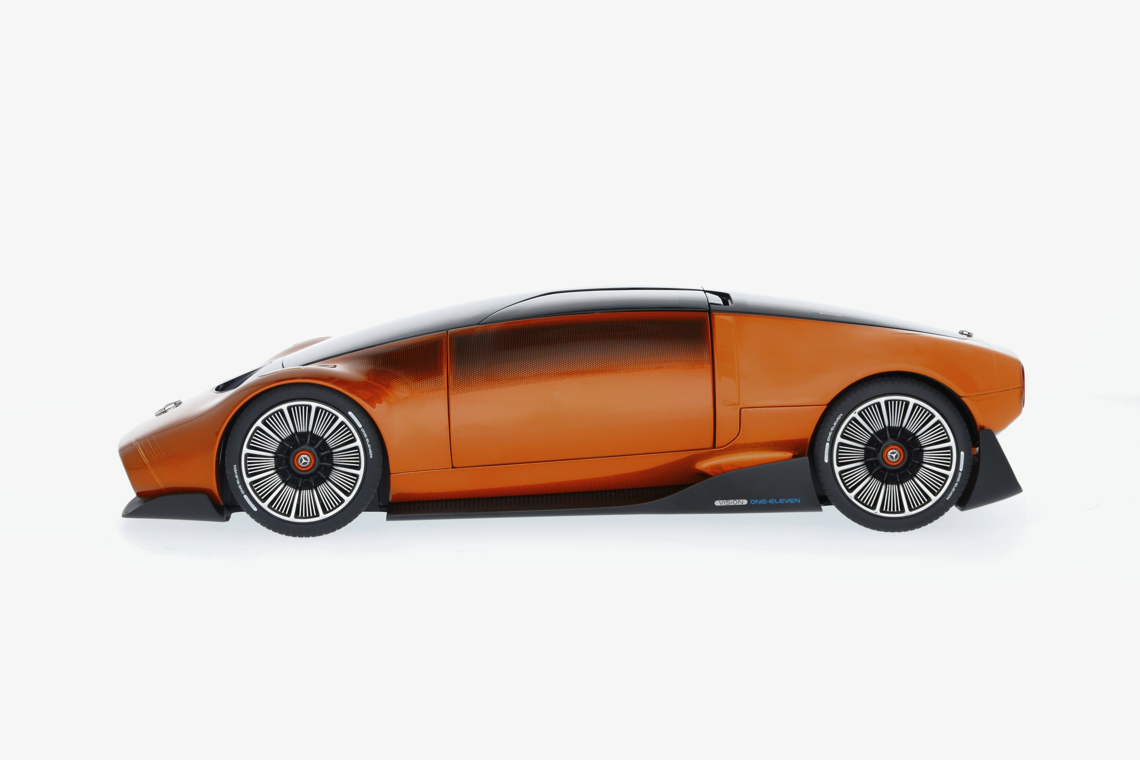 Vision One-Eleven, Showcar - arancione, NZG, 1:18