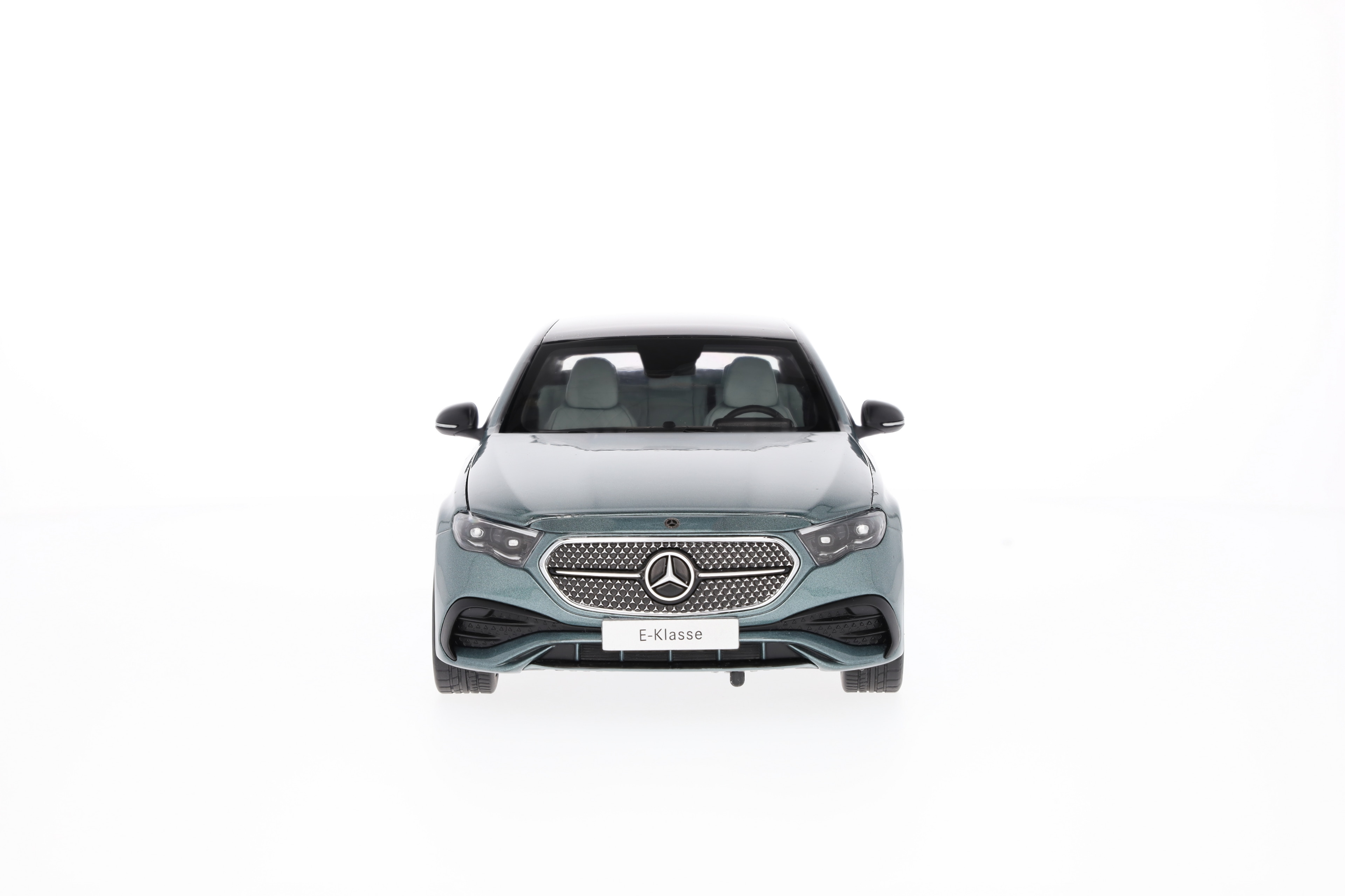 Classe E, Berlina, AMG Line, W214 - argento vergine, iScale, 1:18