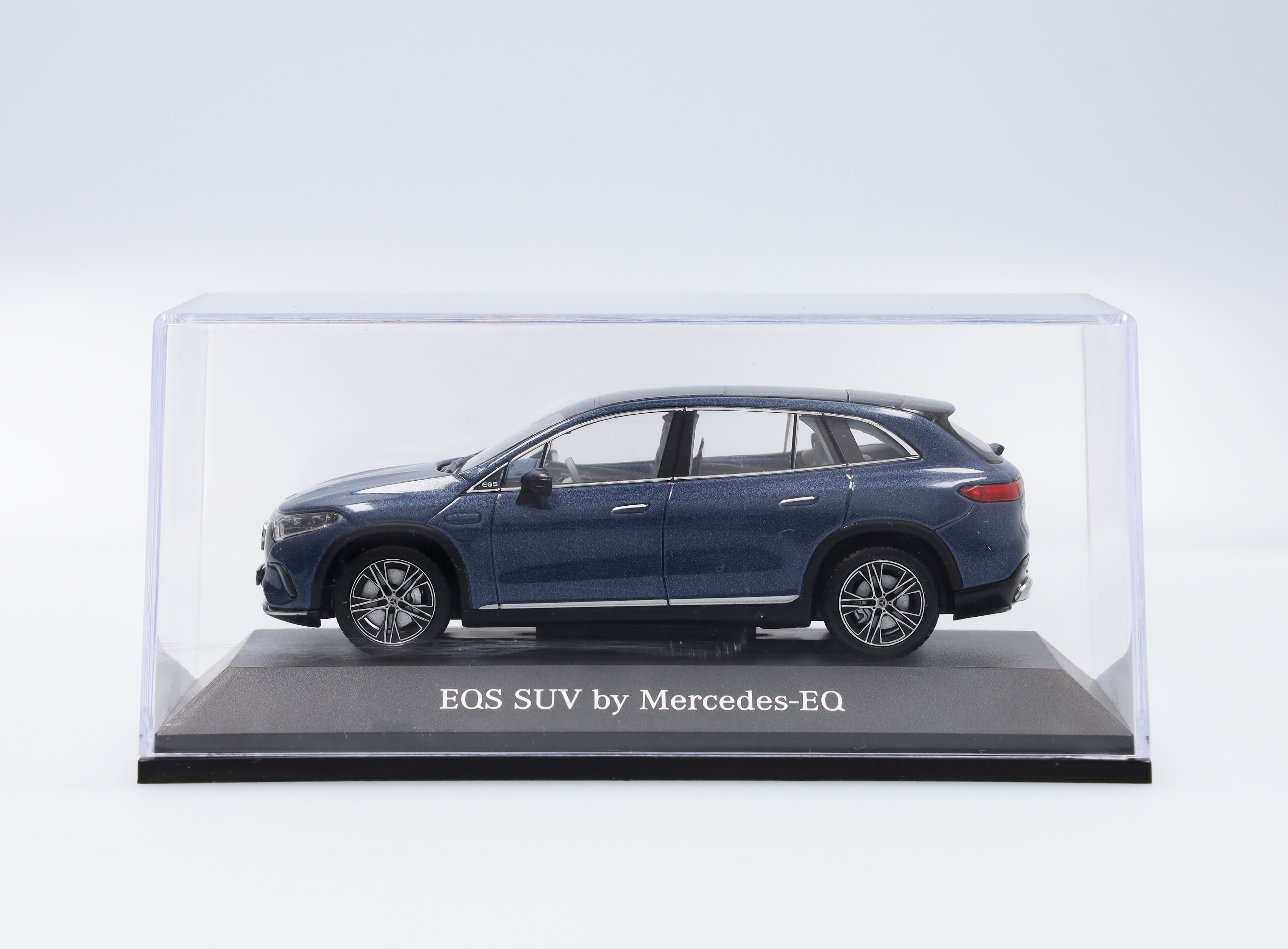 EQS SUV, X296 1:43, diversi colori