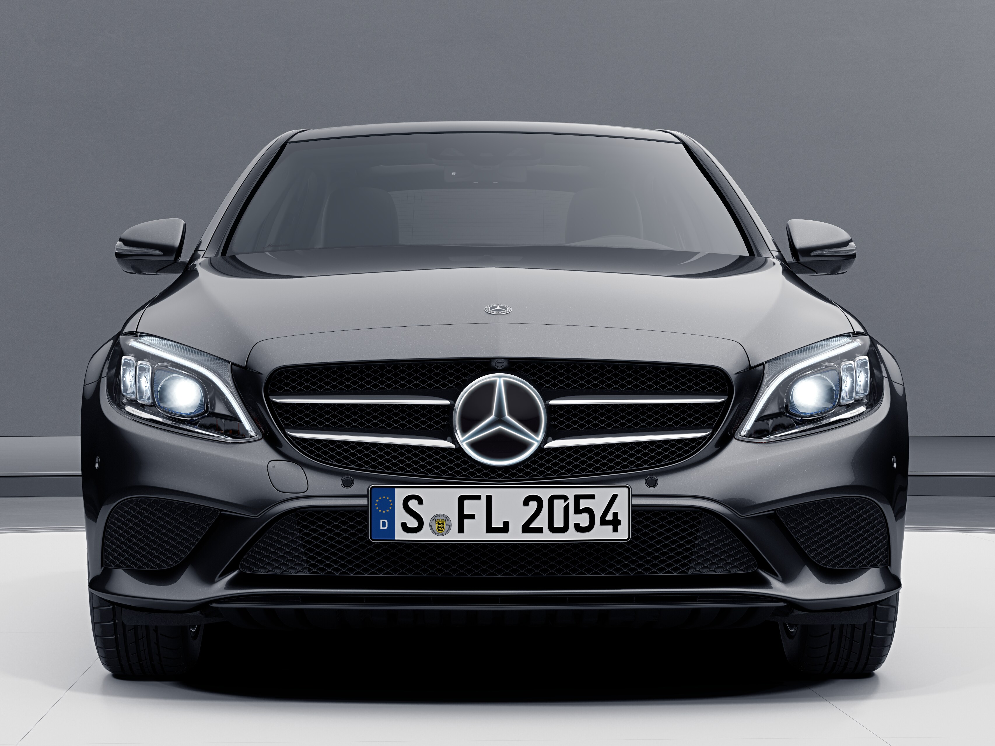 Stella Mercedes illuminata, Elemento decorativo - cromata