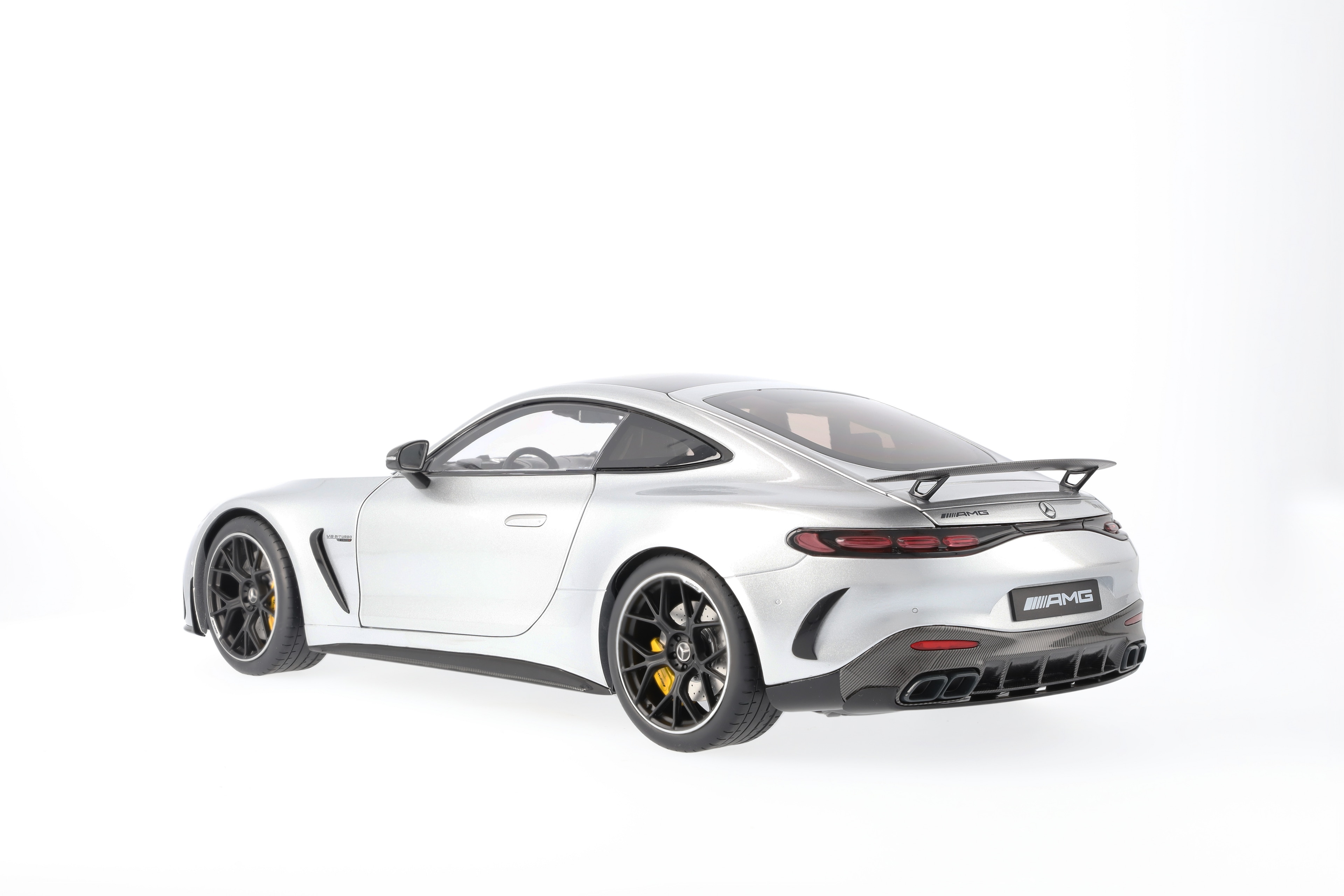 Mercedes-AMG GT 63 4MATIC+ - Argento high-tech, NZG, 1:12